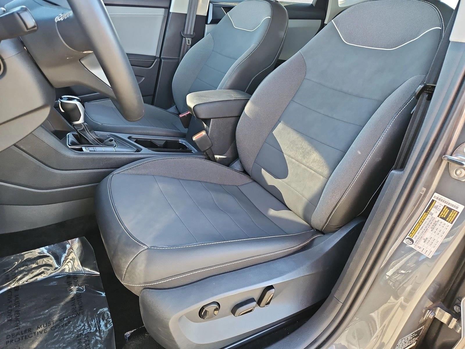 2024 Volkswagen Taos SE FWD