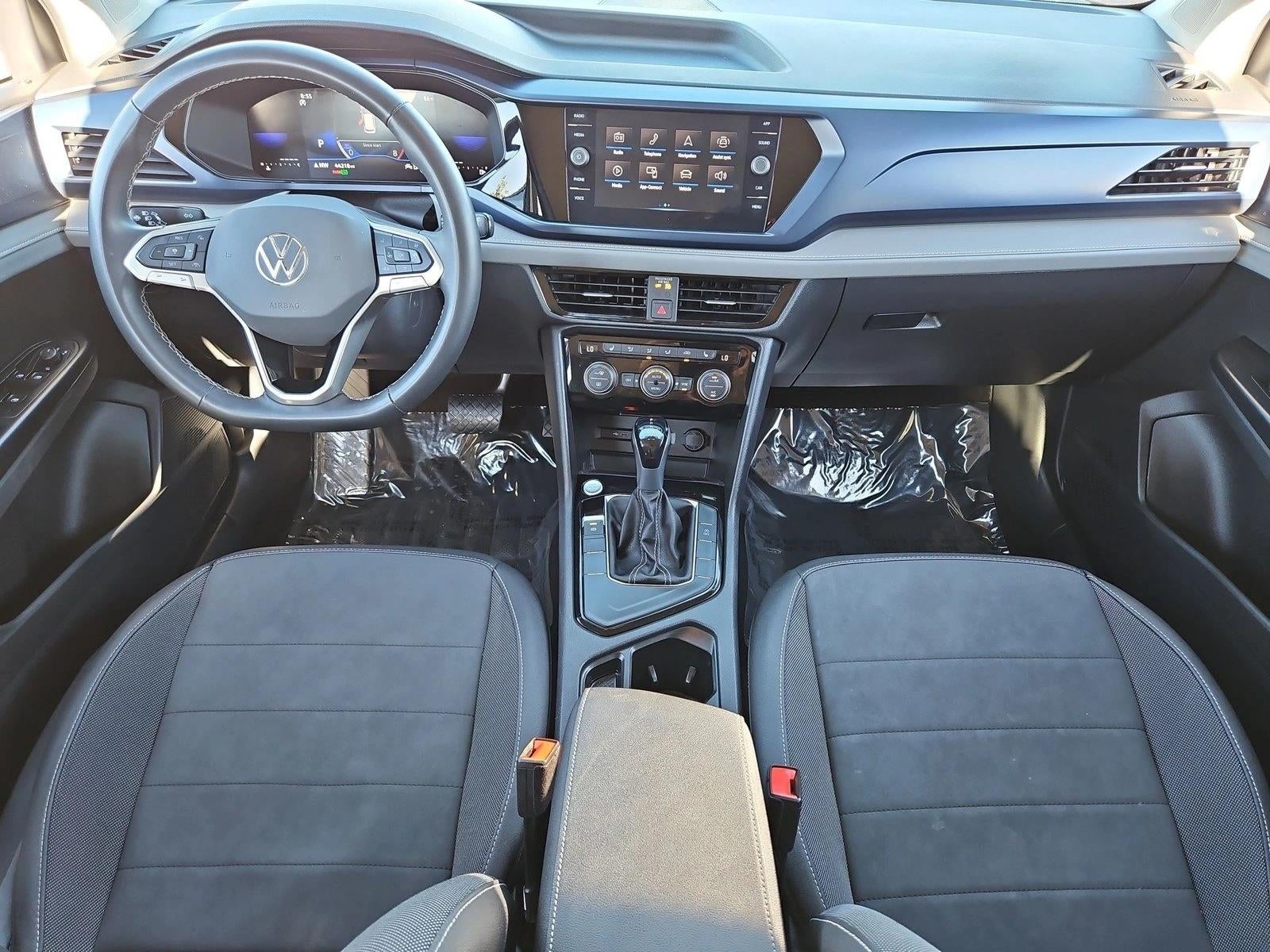 2024 Volkswagen Taos SE FWD