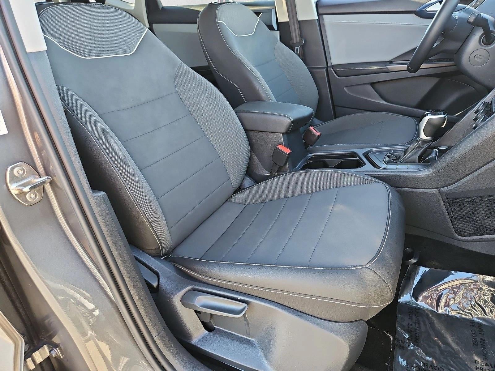 2024 Volkswagen Taos SE FWD