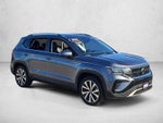 2024 Volkswagen Taos SE FWD