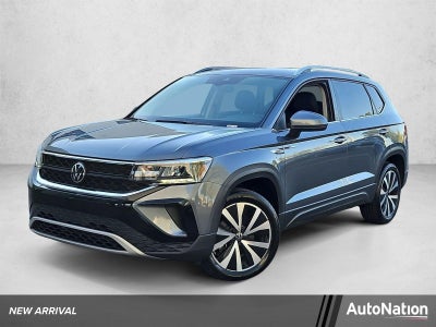 2024 Volkswagen Taos SE FWD