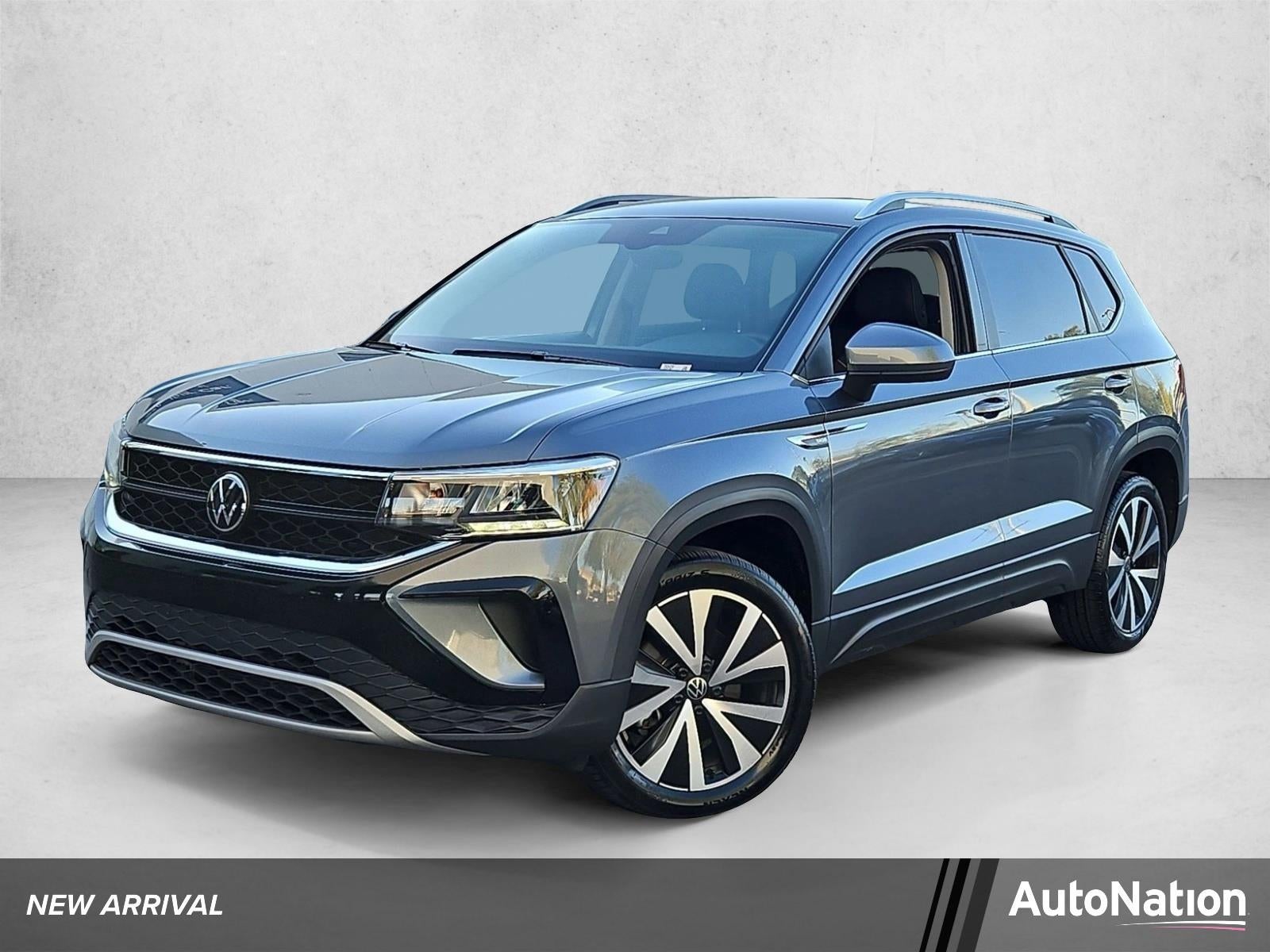 2024 Volkswagen Taos SE FWD