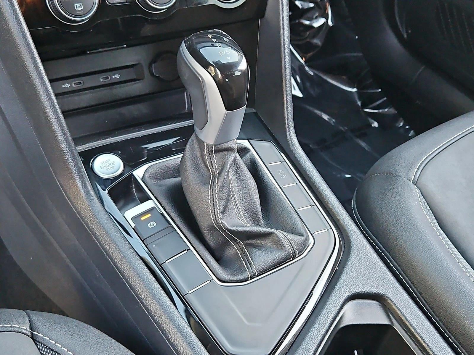 2024 Volkswagen Taos SE FWD