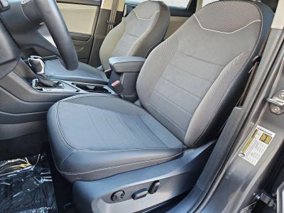 2024 Volkswagen Taos SE FWD