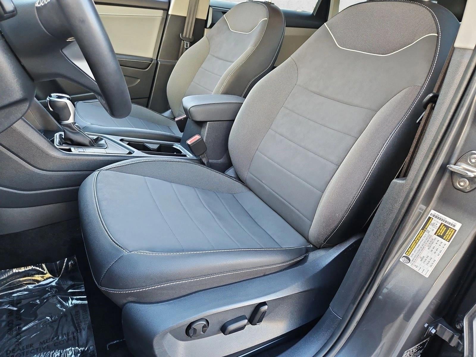 2024 Volkswagen Taos SE FWD