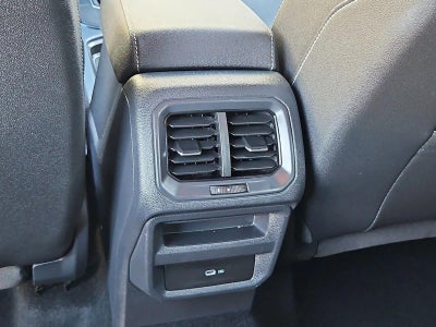2024 Volkswagen Taos SE FWD