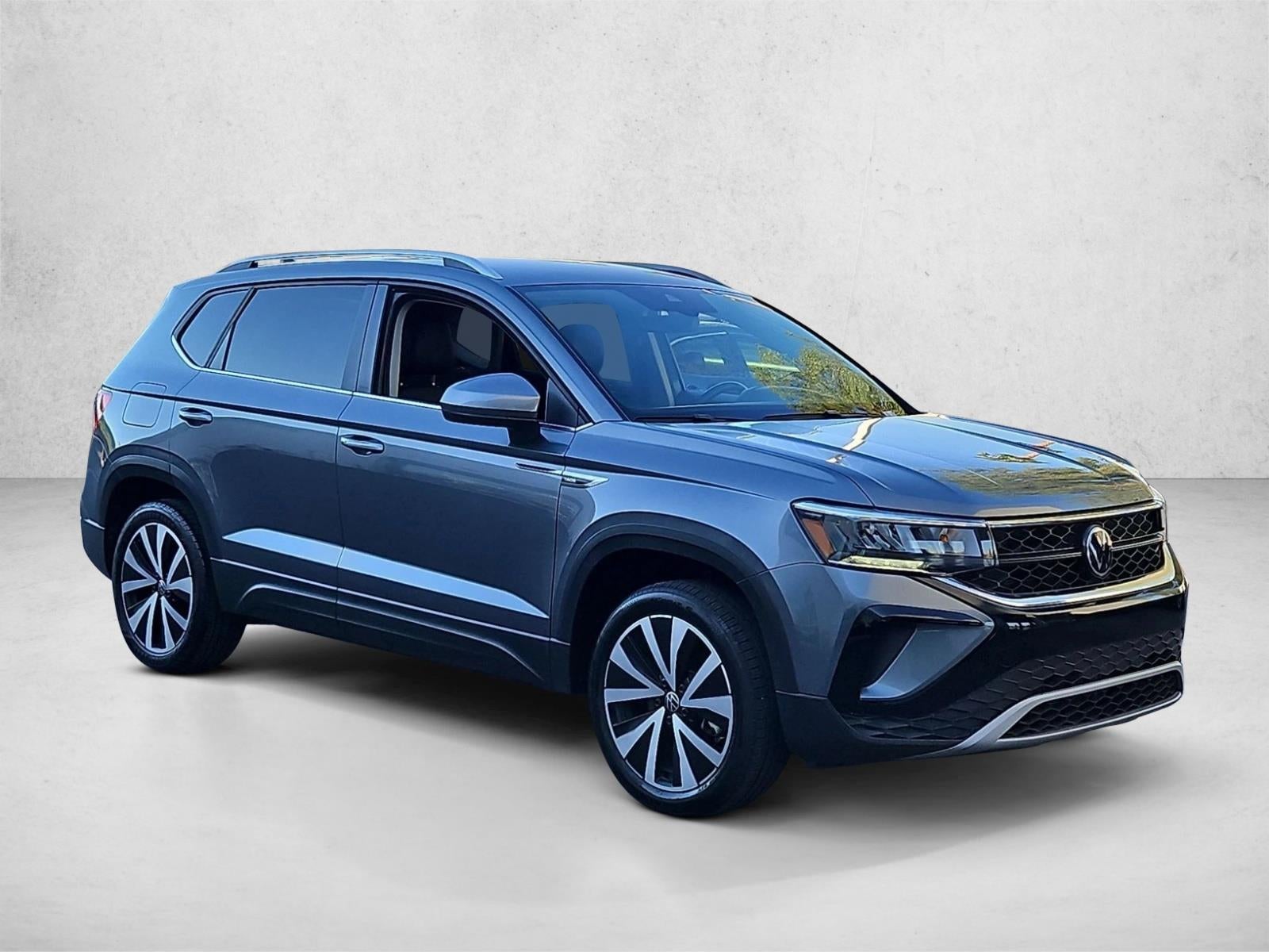 2024 Volkswagen Taos SE FWD