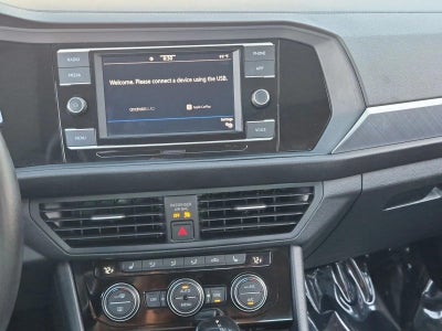 2024 Volkswagen Jetta SE Auto