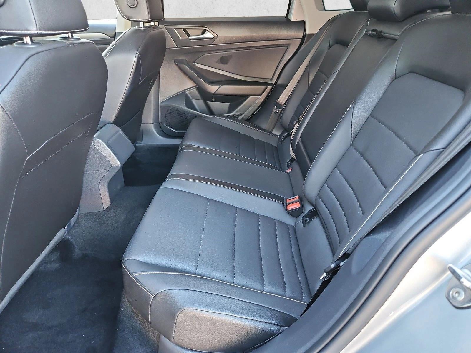 2022 Volkswagen Jetta SE Auto