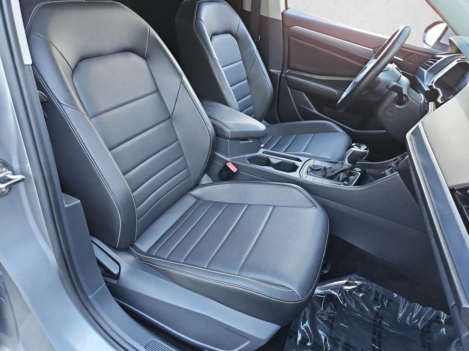 2022 Volkswagen Jetta SE Auto