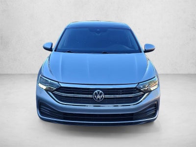 2022 Volkswagen Jetta SE Auto