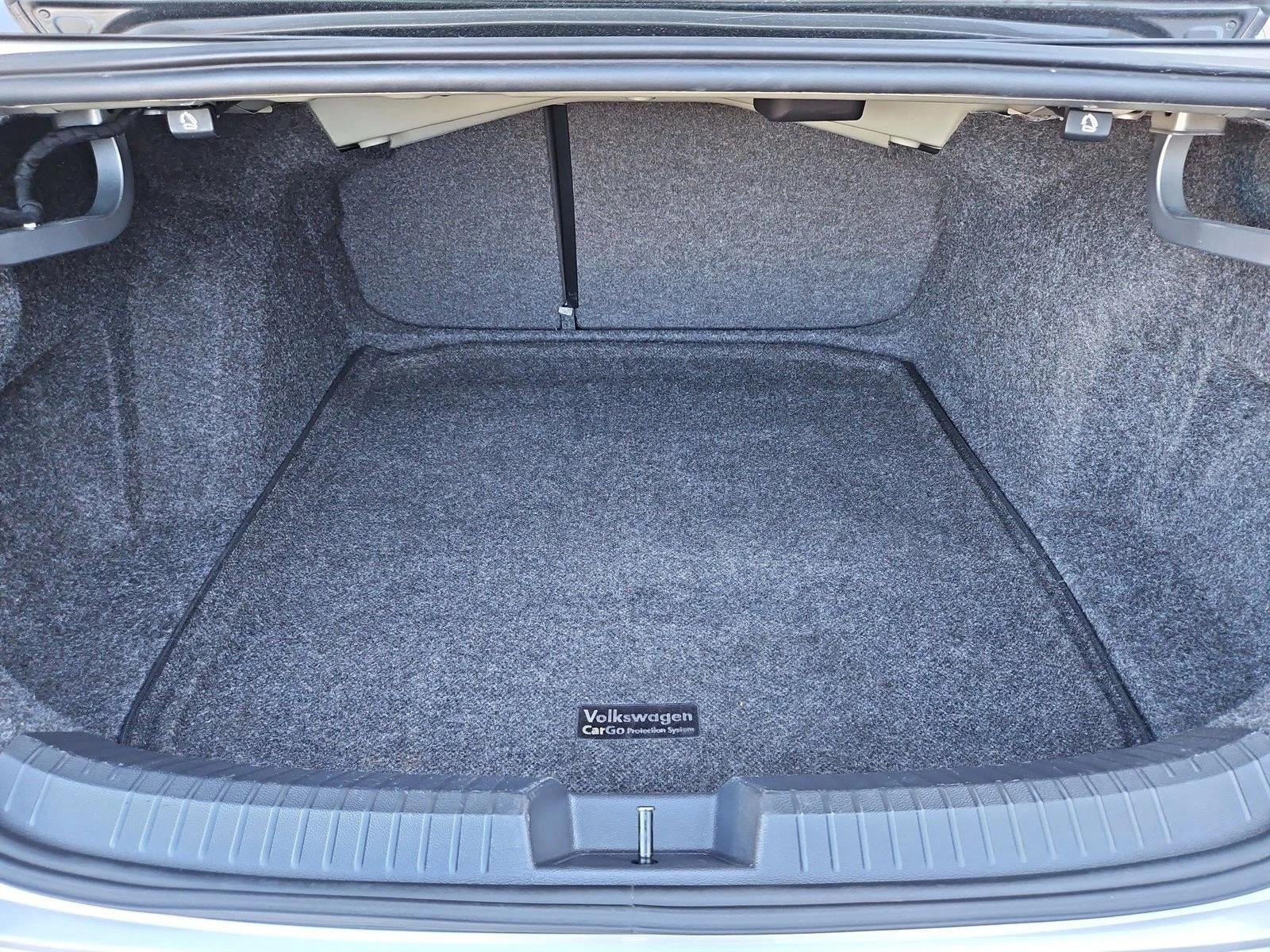 2022 Volkswagen Jetta SE Auto