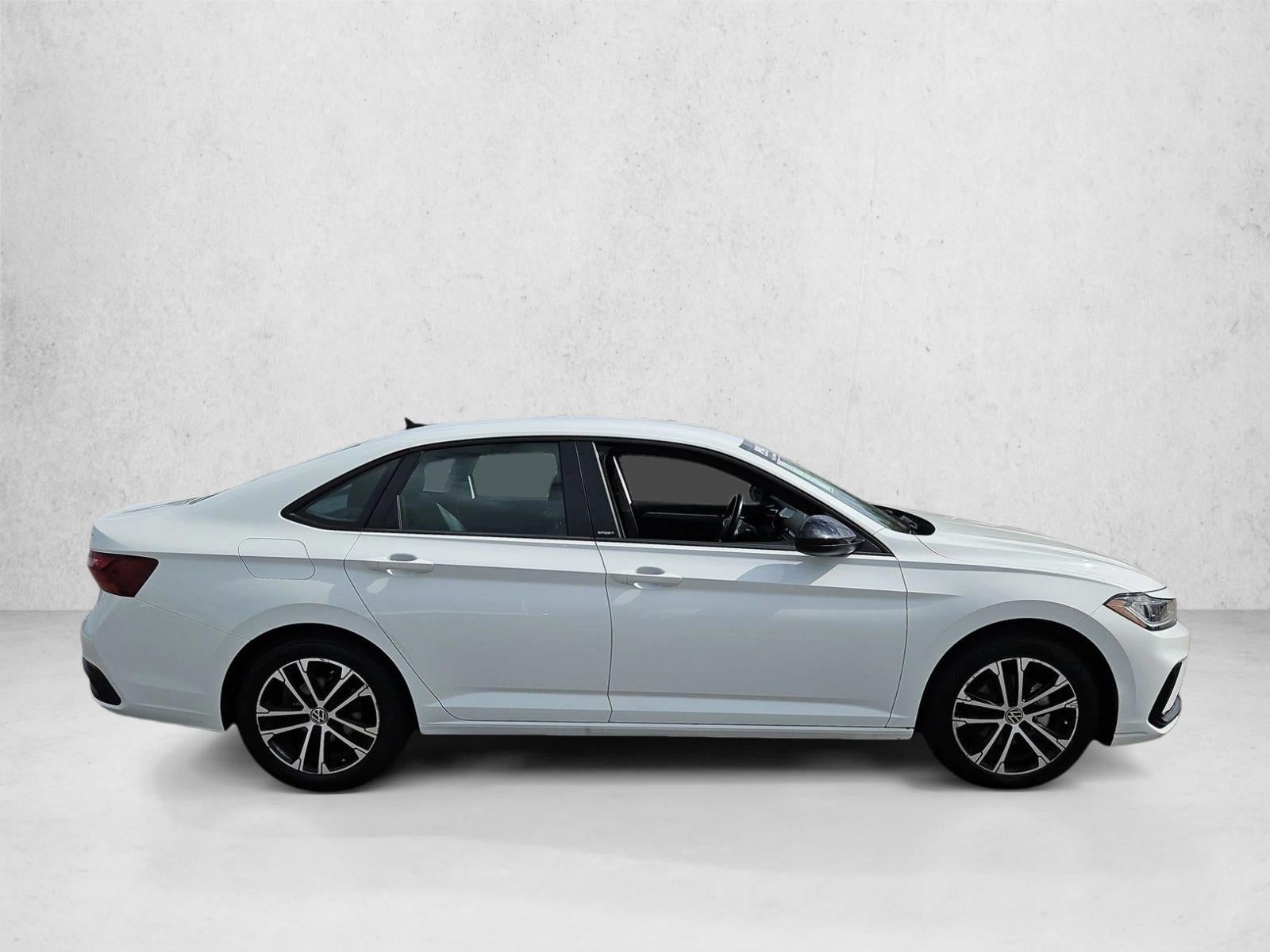 2025 Volkswagen Jetta Sport Auto