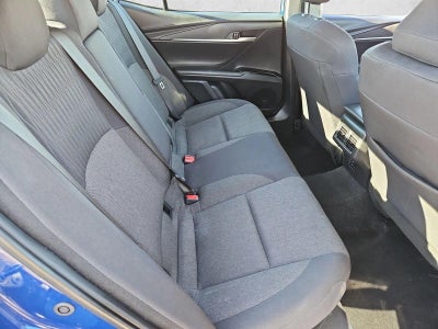 2025 Toyota Camry LE (SE)