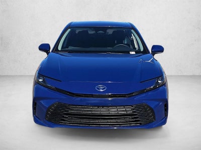 2025 Toyota Camry LE (SE)