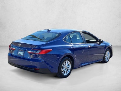 2025 Toyota Camry LE (SE)