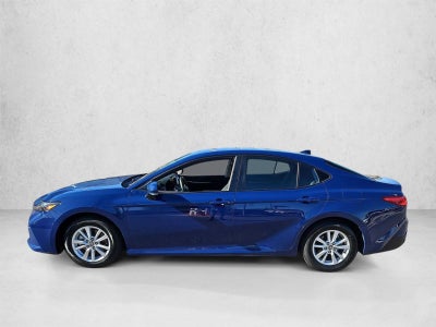 2025 Toyota Camry LE (SE)