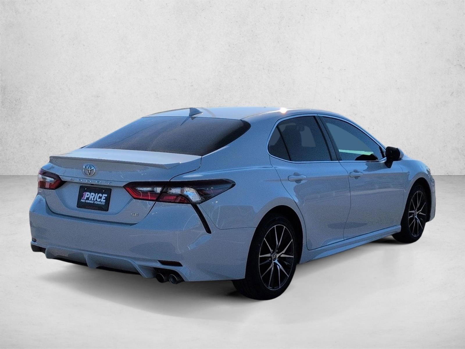 2022 Toyota Camry SE Auto (Natl)