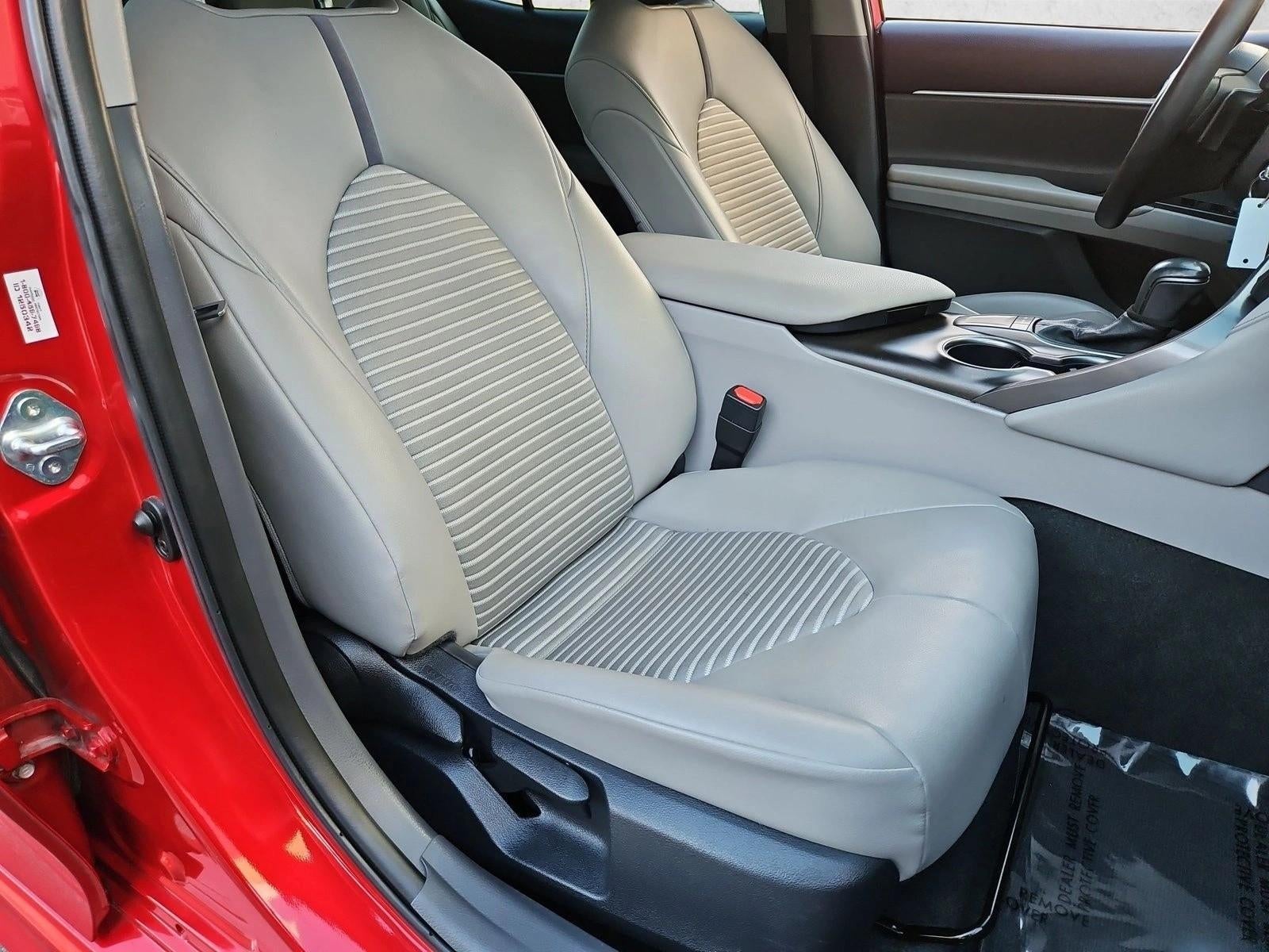2024 Toyota Camry SE Auto (SE)