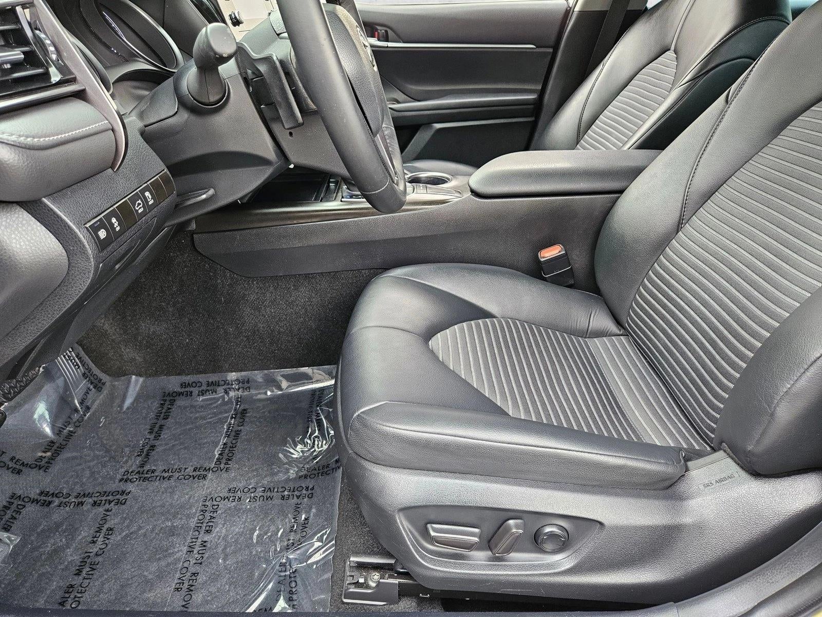 2024 Toyota Camry SE Nightshade Auto (Natl)