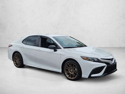 2024 Toyota Camry SE Nightshade Auto (Natl)