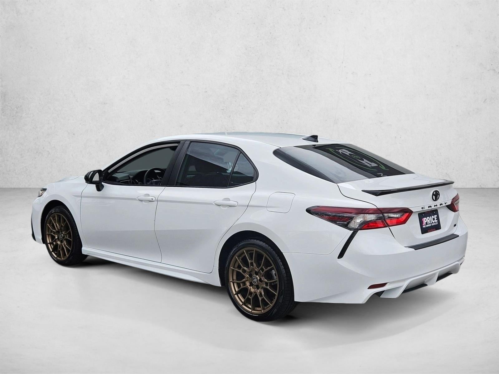 2024 Toyota Camry SE Nightshade Auto (Natl)