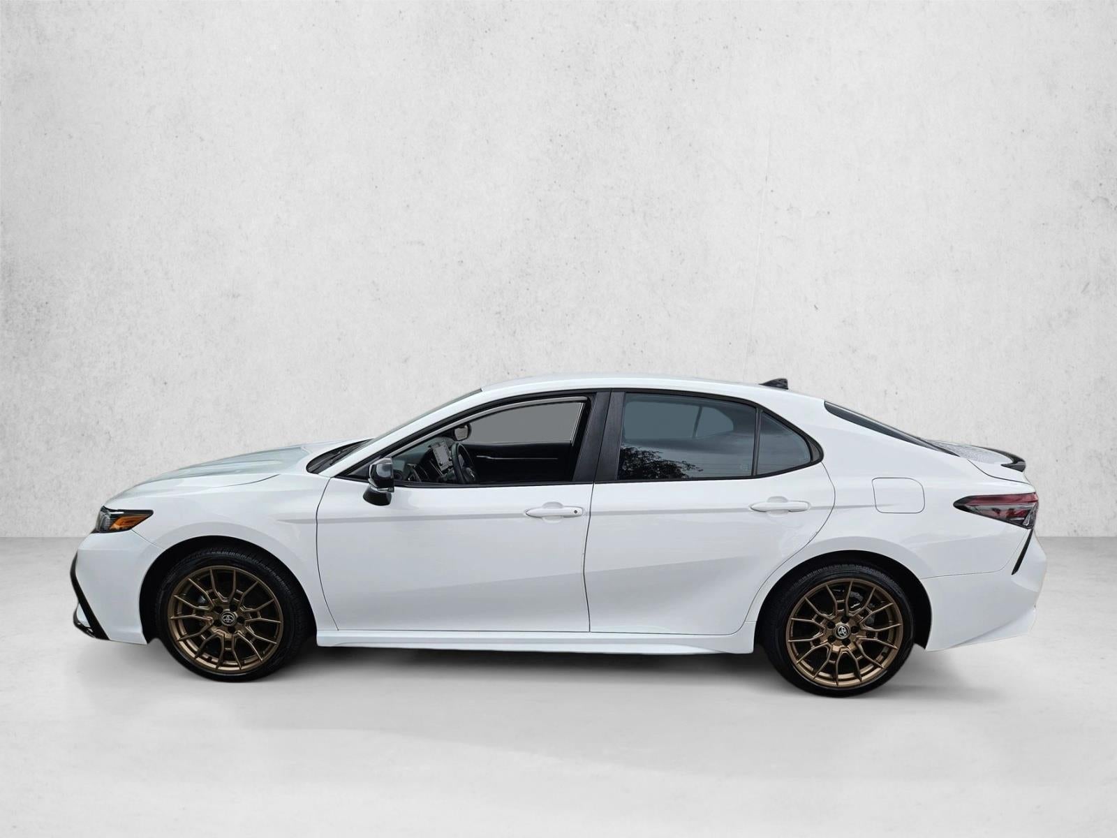2024 Toyota Camry SE Nightshade Auto (Natl)