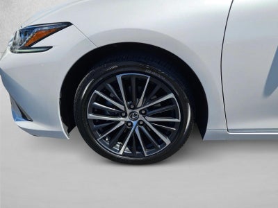 2024 Lexus ES 300h FWD