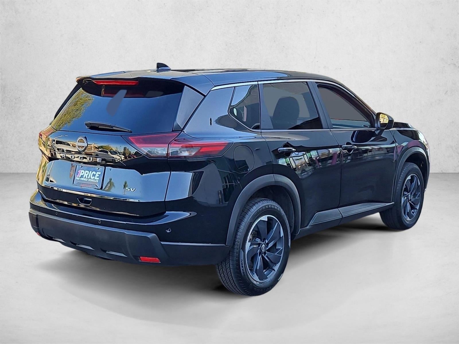 2024 Nissan Rogue FWD SV