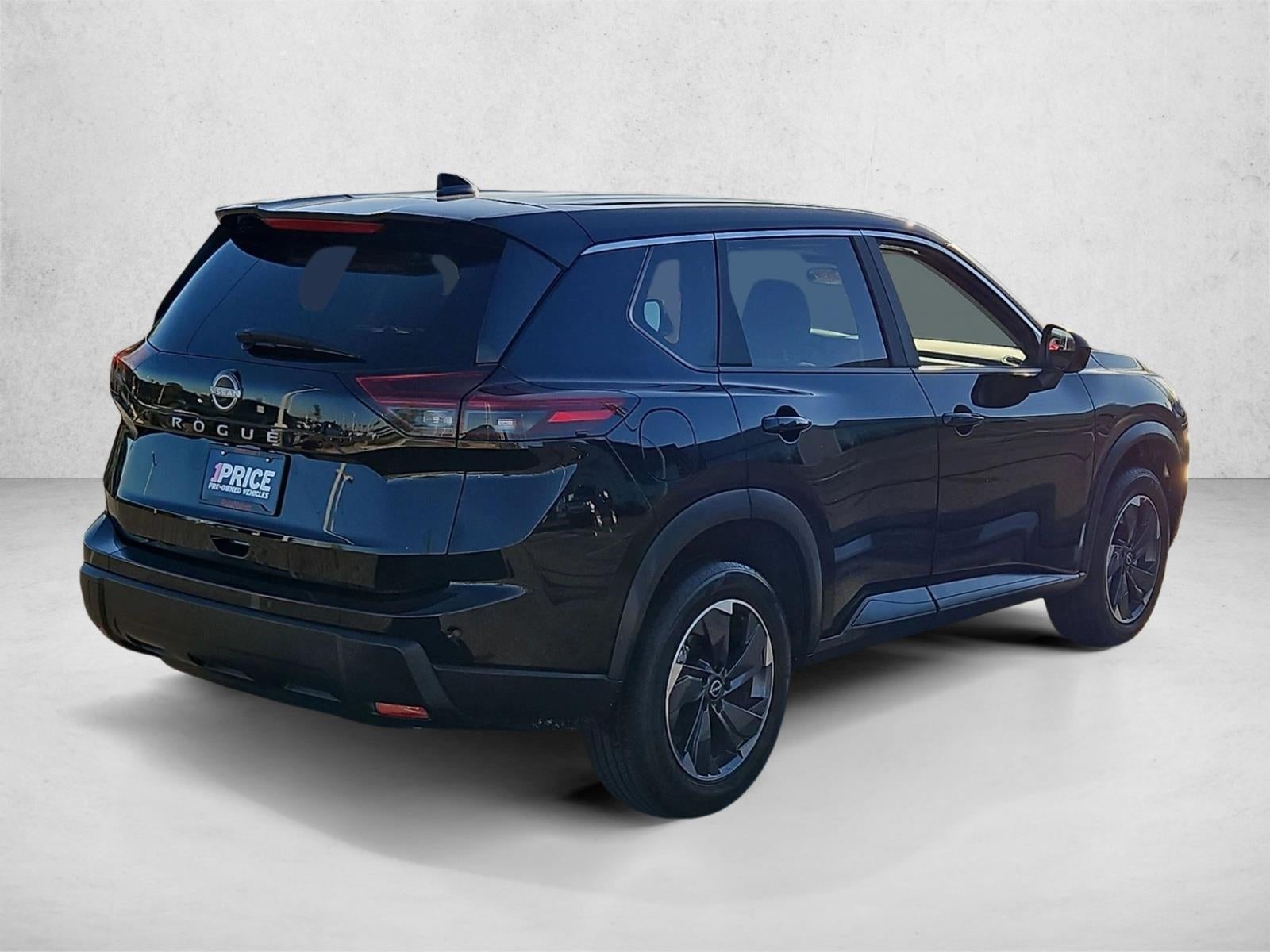 2025 Nissan Rogue FWD SV