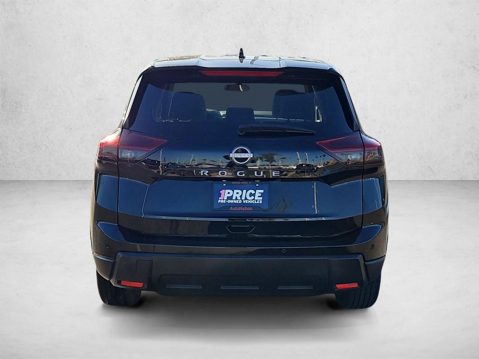 2025 Nissan Rogue FWD SV