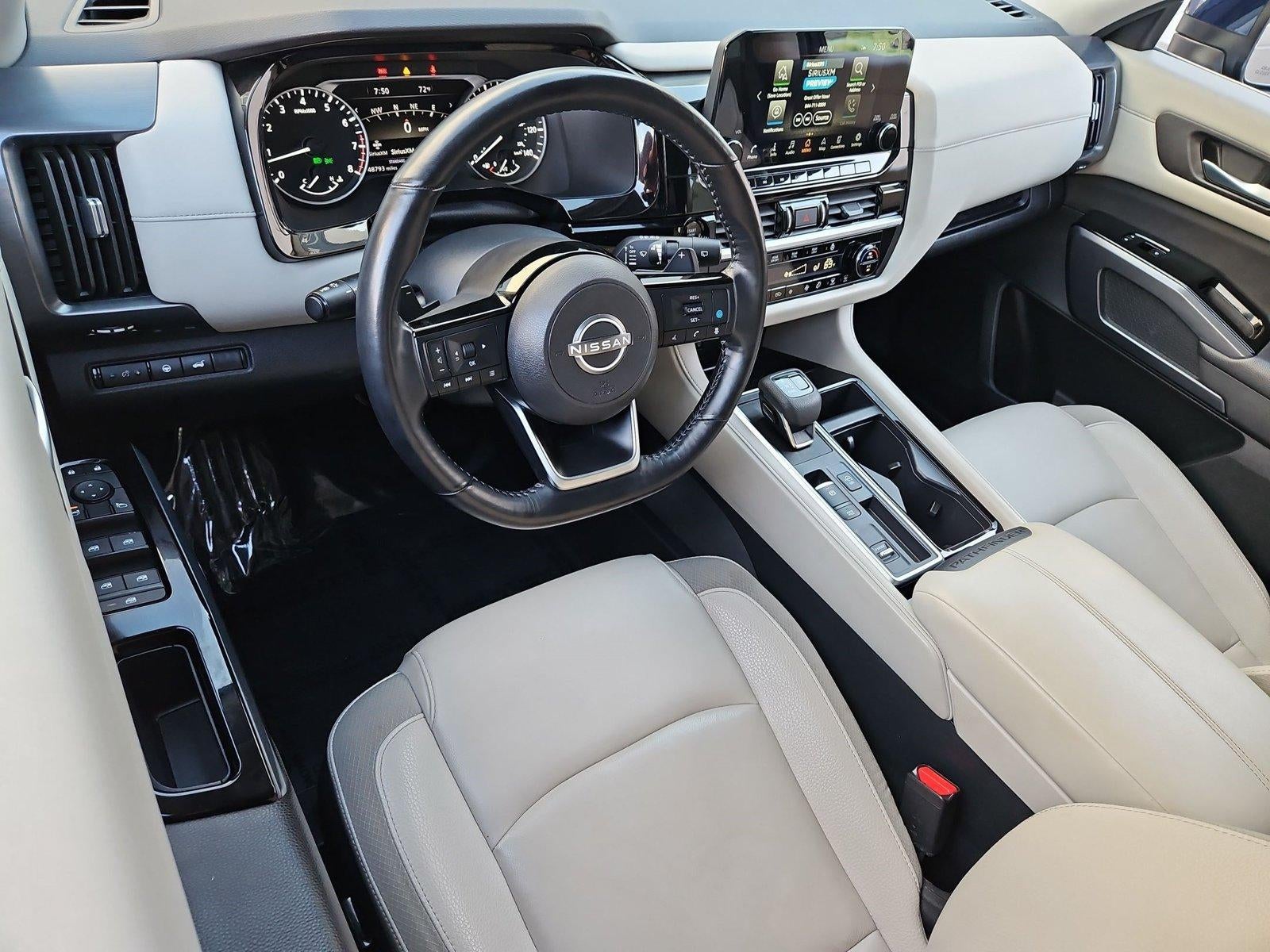 2025 Nissan Pathfinder SL 2WD
