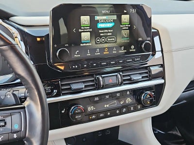 2025 Nissan Pathfinder SL 2WD