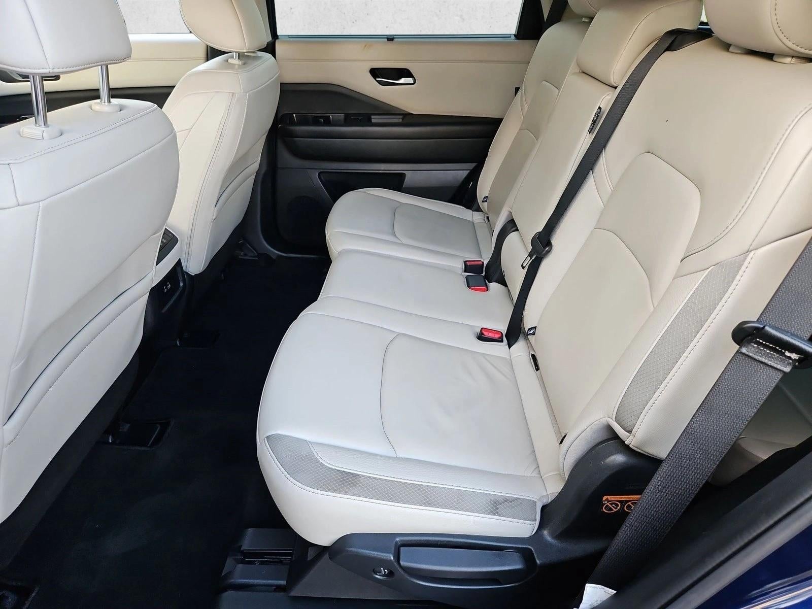 2025 Nissan Pathfinder SL 2WD