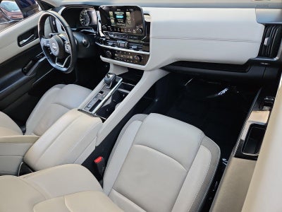 2025 Nissan Pathfinder SL 2WD