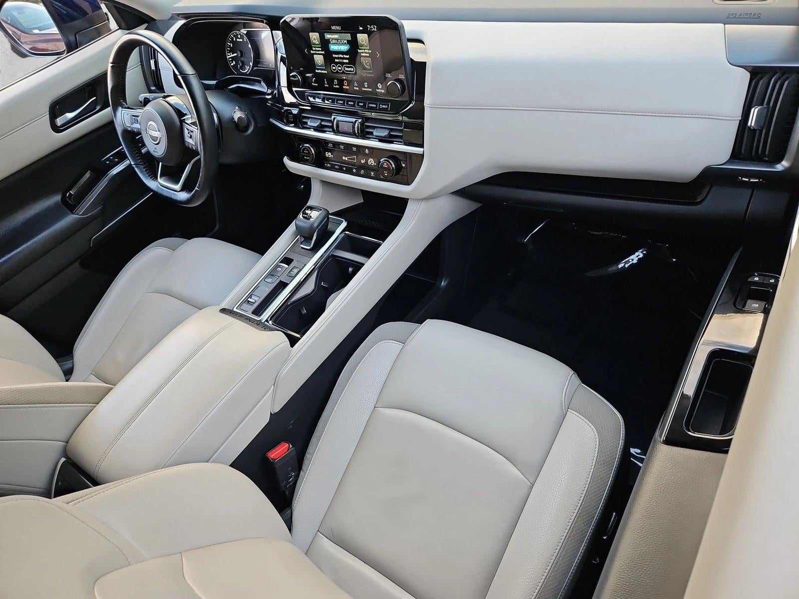2025 Nissan Pathfinder SL 2WD