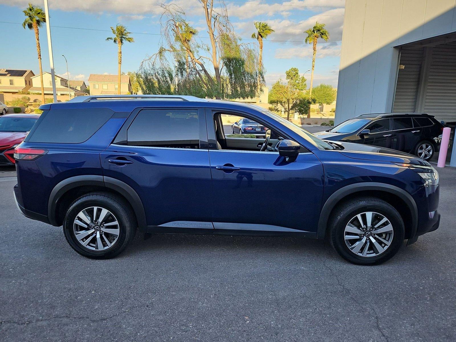 2025 Nissan Pathfinder SL 2WD