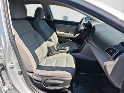 2018 Hyundai ELANTRA SEL 2.0L Auto
