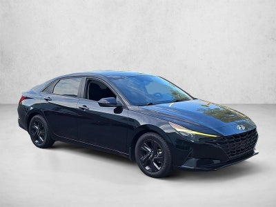 2022 Hyundai ELANTRA SEL IVT