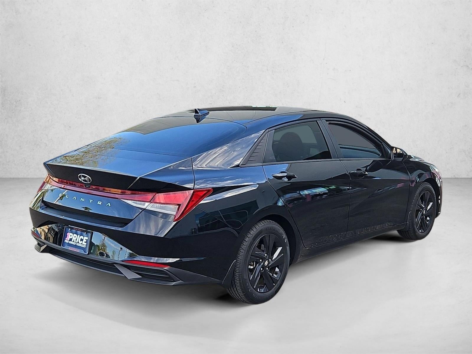 2022 Hyundai ELANTRA SEL IVT