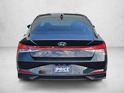 2022 Hyundai ELANTRA SEL IVT