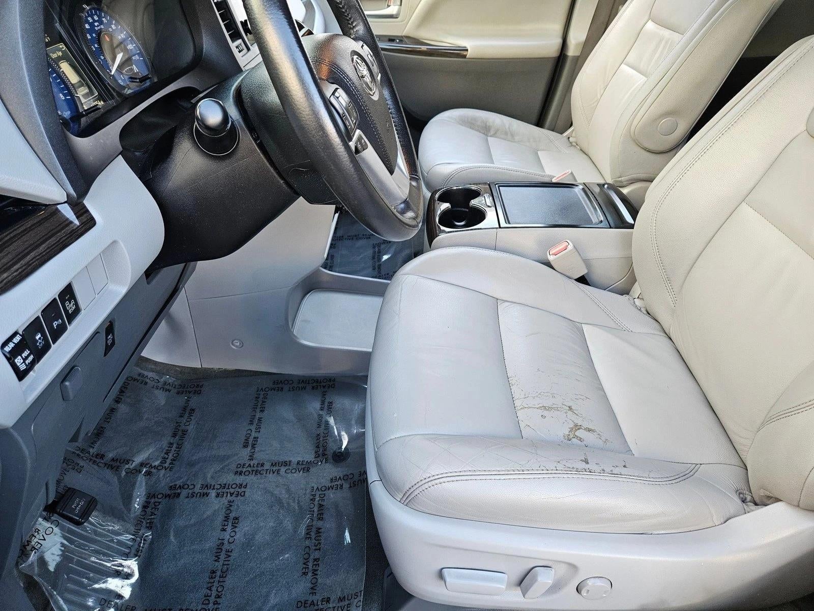 2016 Toyota Sienna 5dr 7-Pass Van XLE AWD (Natl)