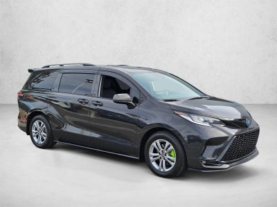 2021 Toyota Sienna XSE AWD 7-Passenger (Natl)