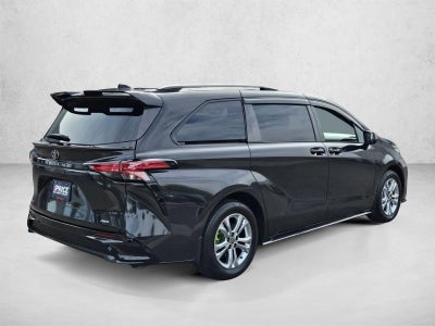 2021 Toyota Sienna XSE AWD 7-Passenger (Natl)