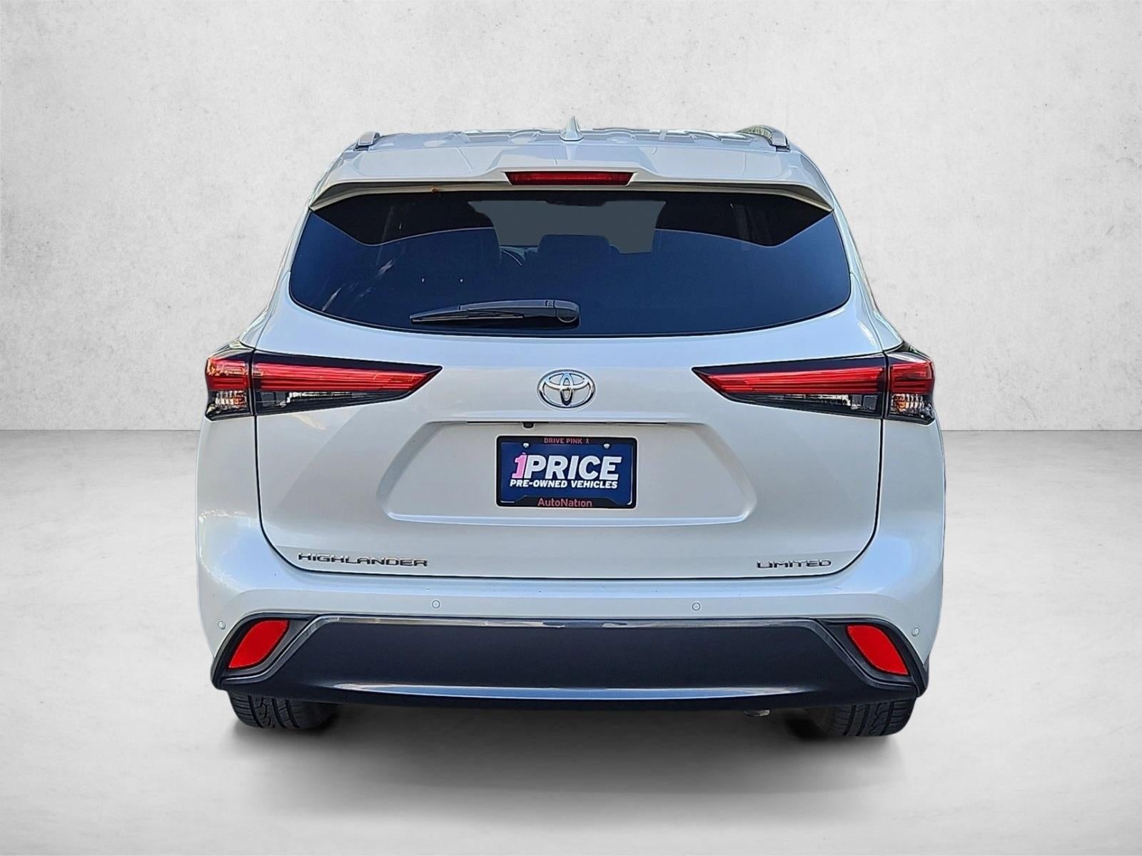 2020 Toyota Highlander XLE FWD (Natl)