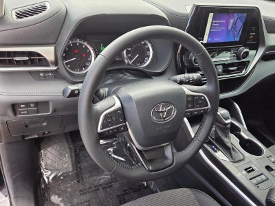 2023 Toyota Highlander LE AWD (Natl)