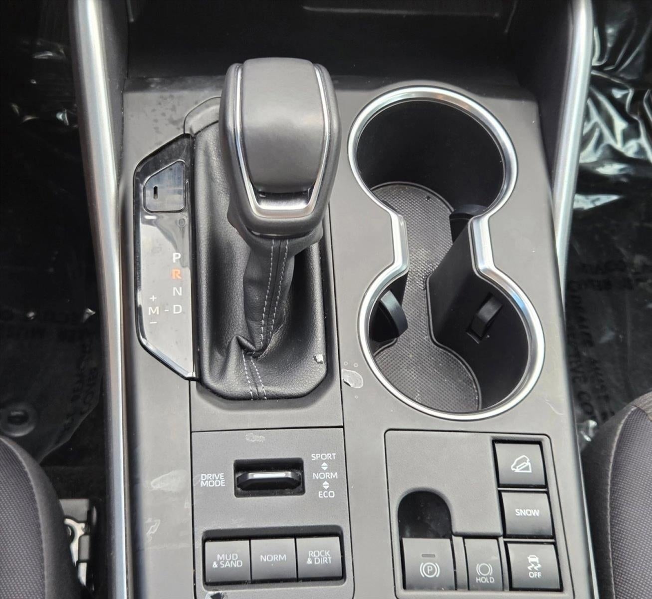 2023 Toyota Highlander LE AWD (Natl)