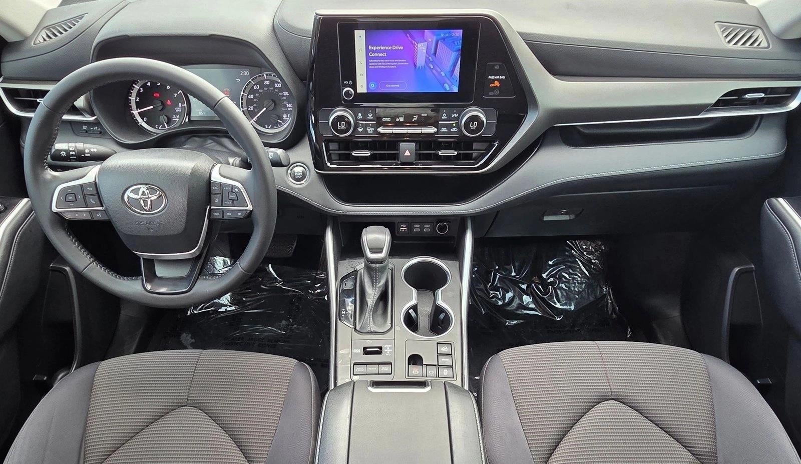 2023 Toyota Highlander LE AWD (Natl)