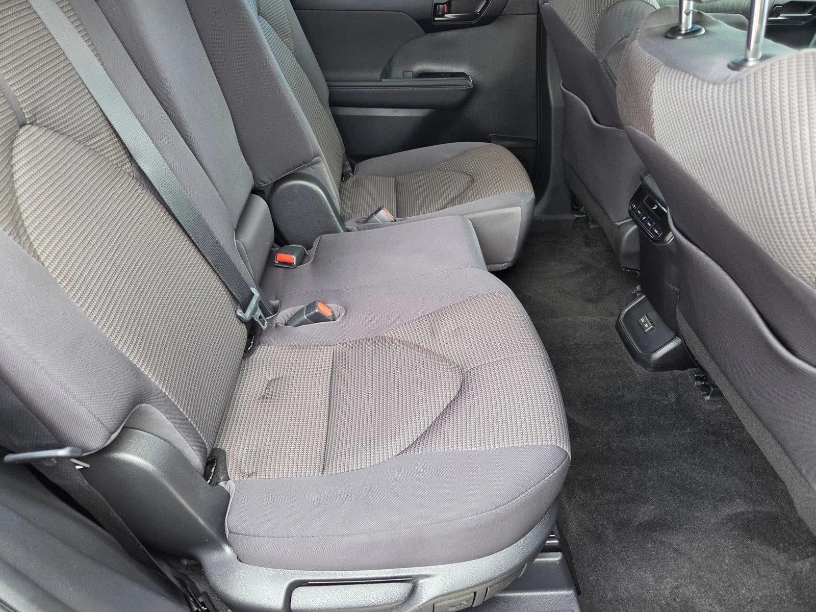 2023 Toyota Highlander LE AWD (Natl)