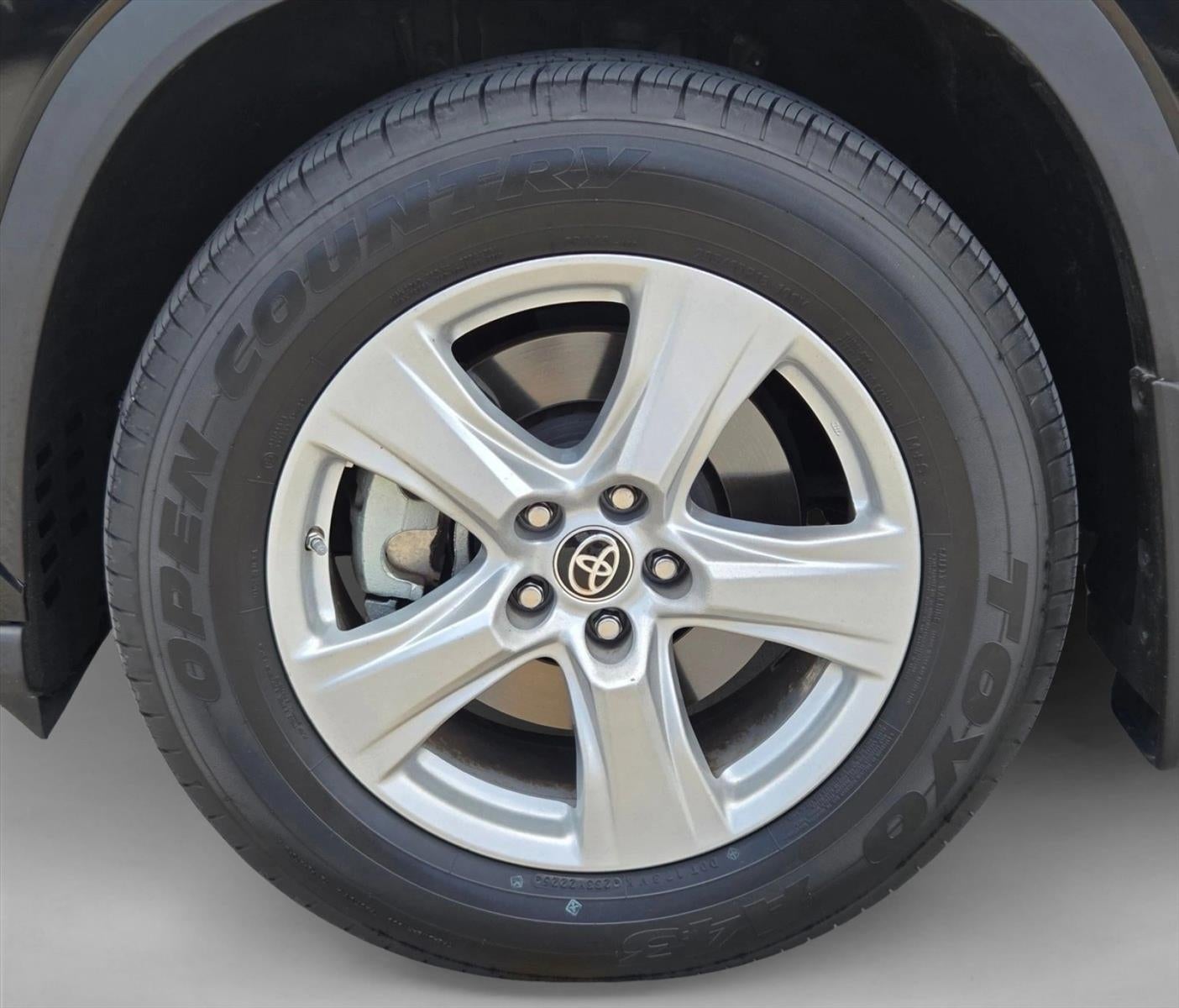 2023 Toyota Highlander LE AWD (Natl)